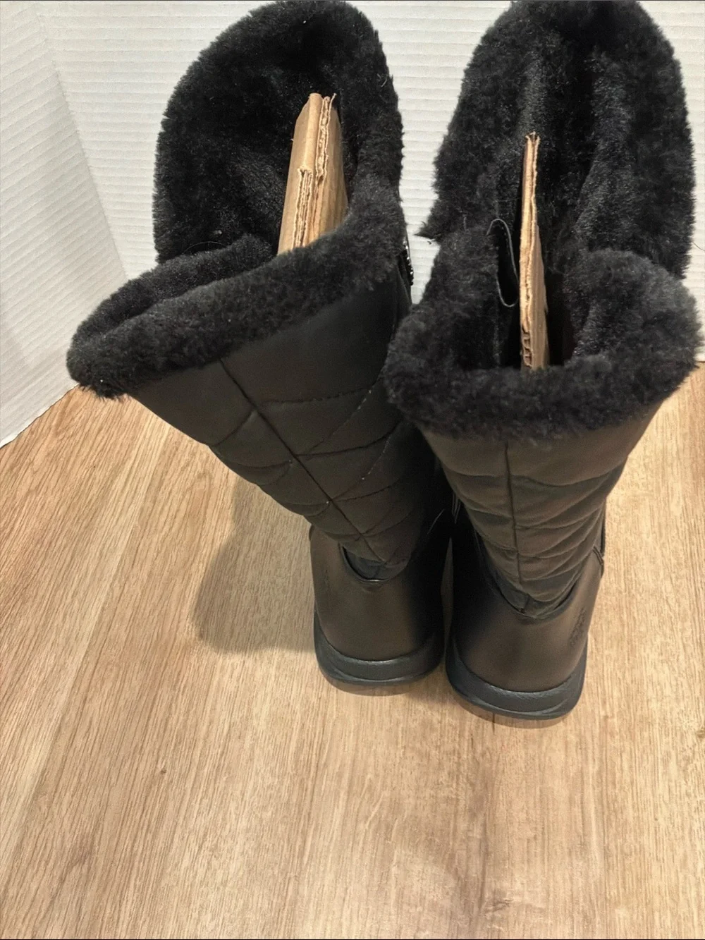 totes Black Women's Tall Faux Fur Winter Boots size Medium